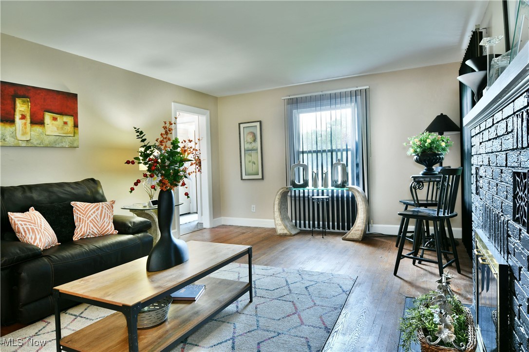 Crescent Drive 02 - Residential