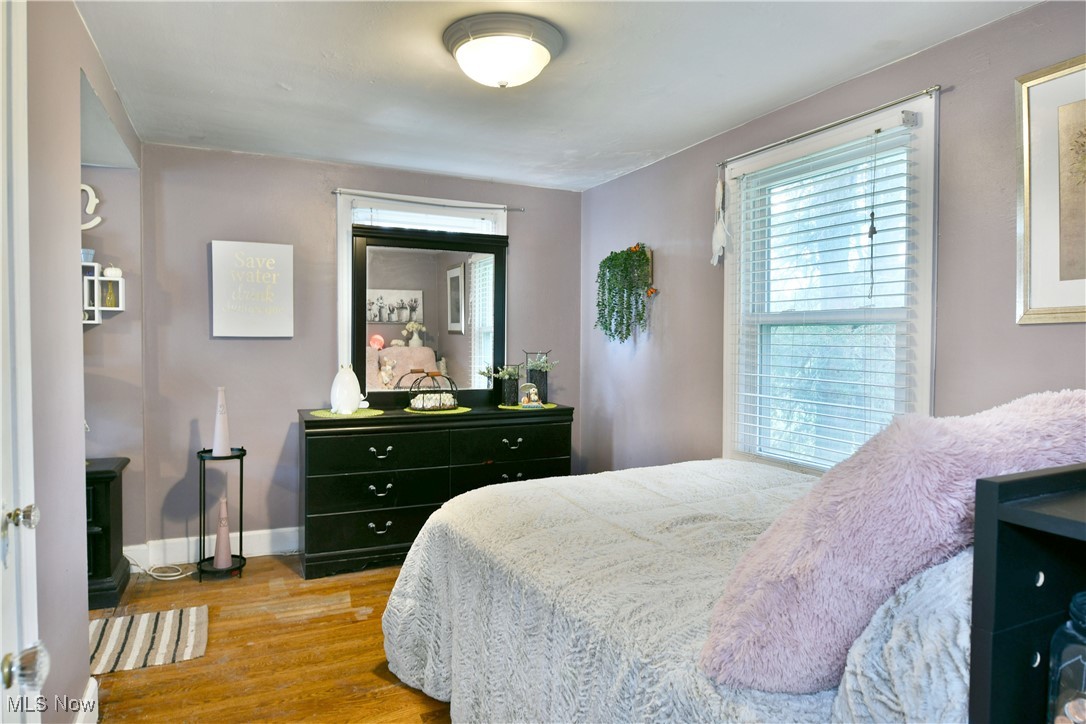 Crescent Drive 02 - Residential