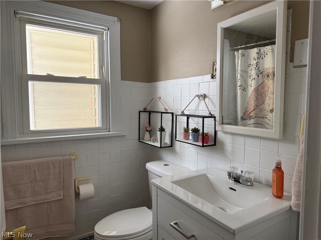 Crescent Drive 02 - Residential