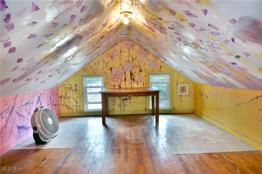 Crescent Drive 02 - Residential