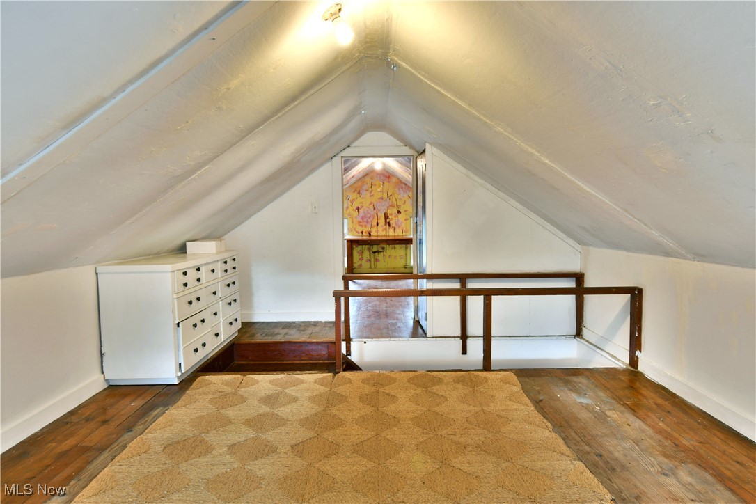 Crescent Drive 02 - Residential