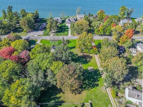 Photo of 37670 Lake Shore Boulevard, Eastlake, OH 44095 (MLS # 5254528)