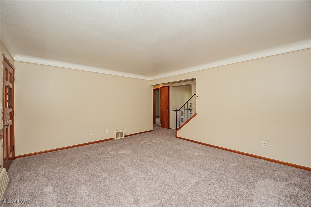 Knickerbrocker Land Cos Burkl - Residential