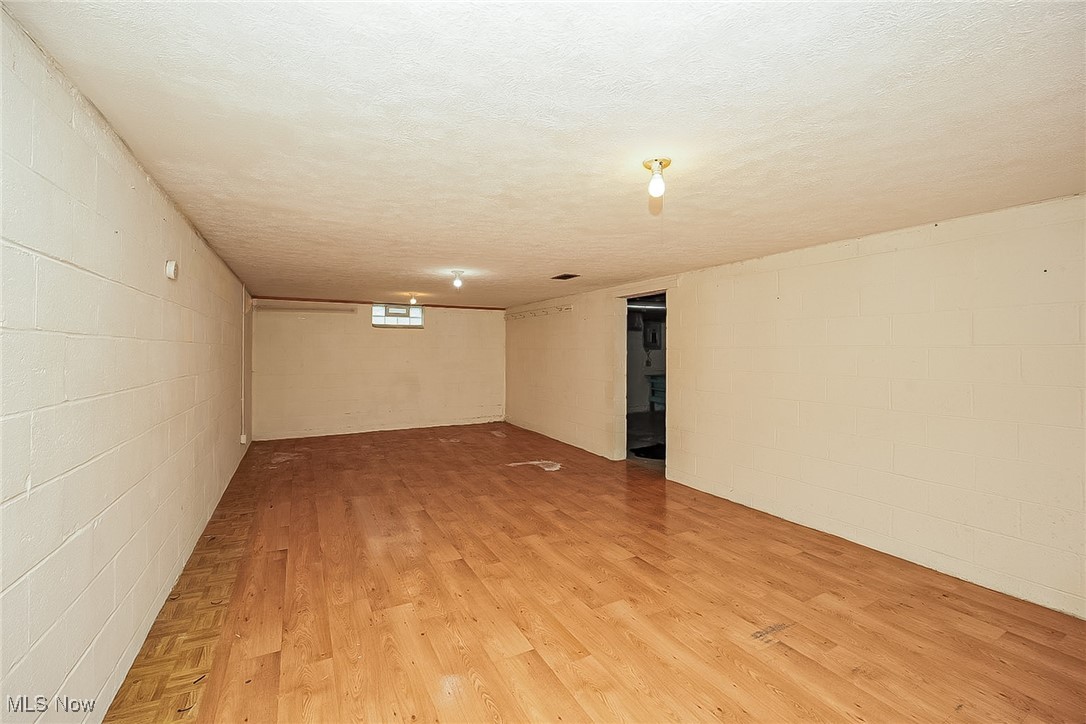 Knickerbrocker Land Cos Burkl - Residential