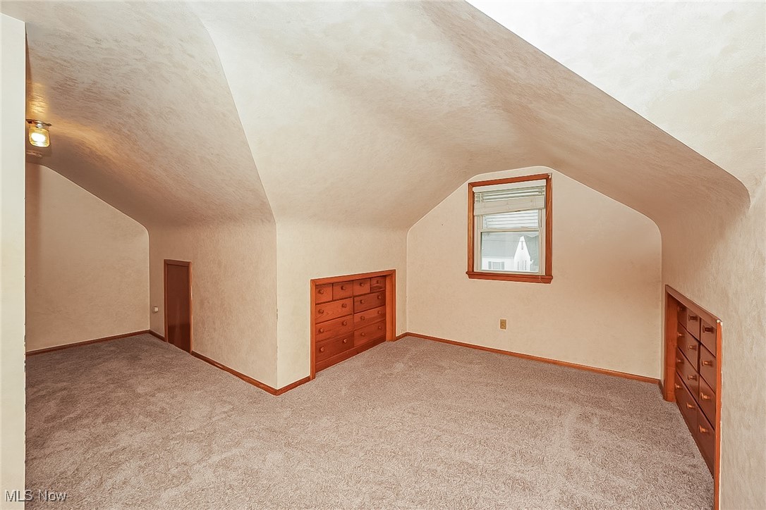 Knickerbrocker Land Cos Burkl - Residential