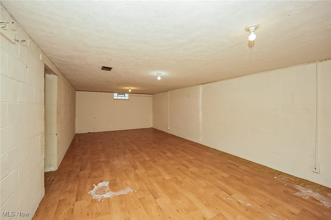 Knickerbrocker Land Cos Burkl - Residential