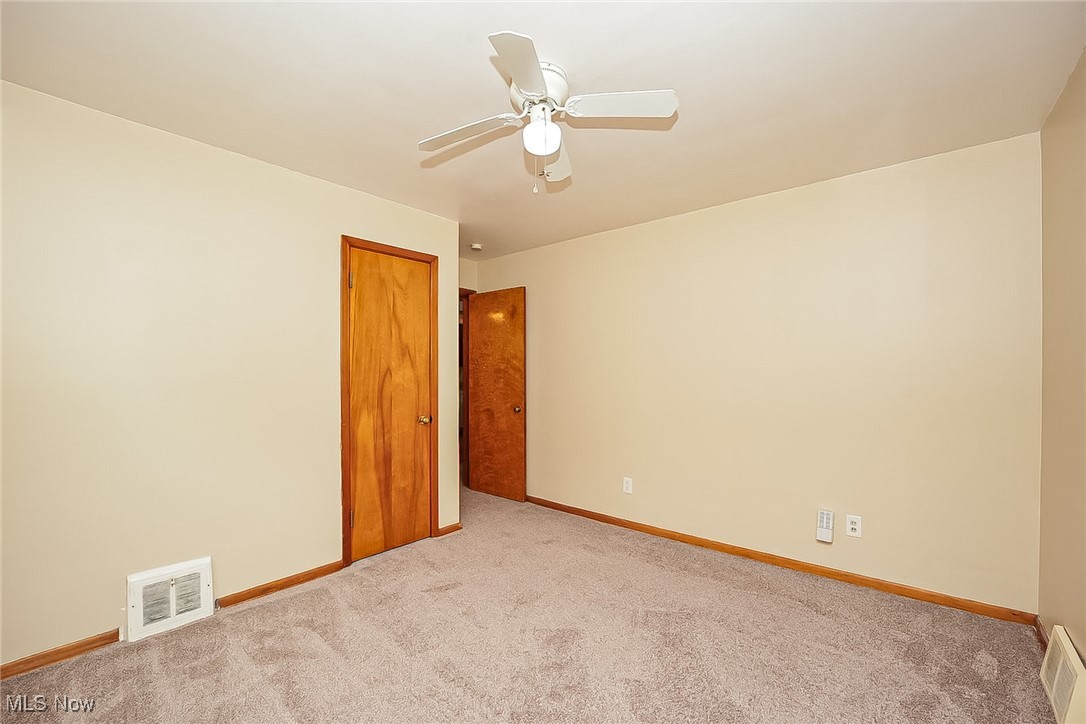 Knickerbrocker Land Cos Burkl - Residential