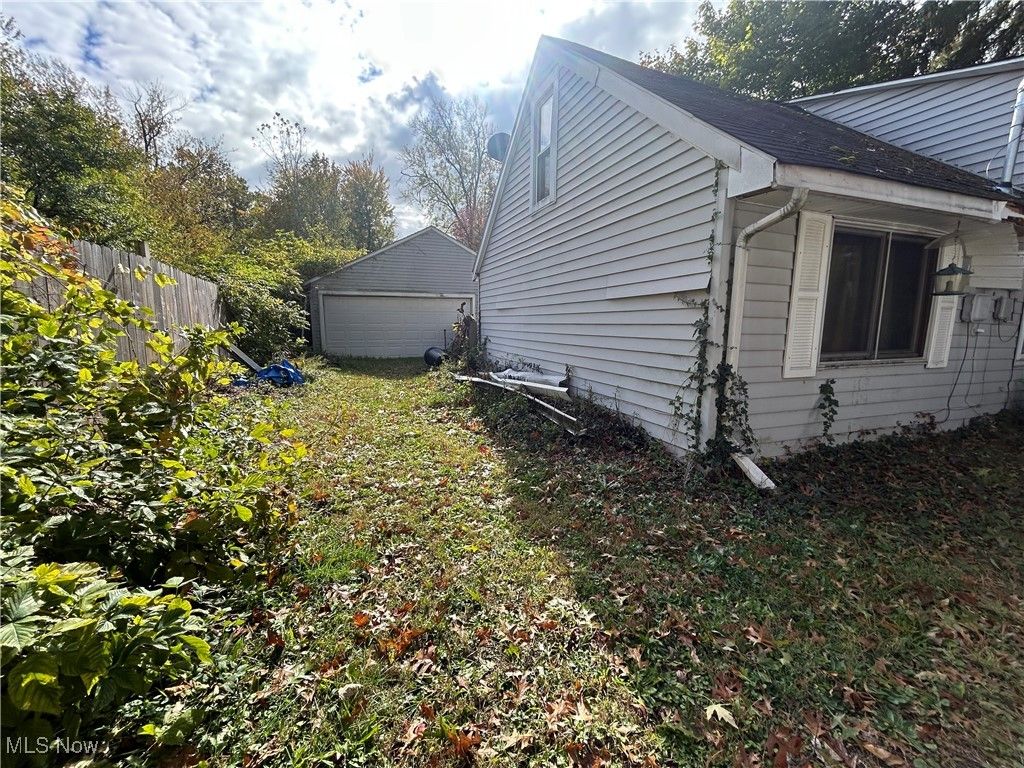 Photo of 34048 Beach Park Avenue, Eastlake, OH 44095 (MLS # 5167709)