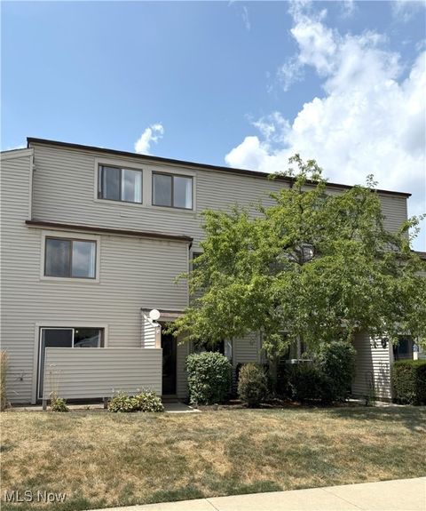 1480 Cedarwood Drive 21F Westlake OH 44145