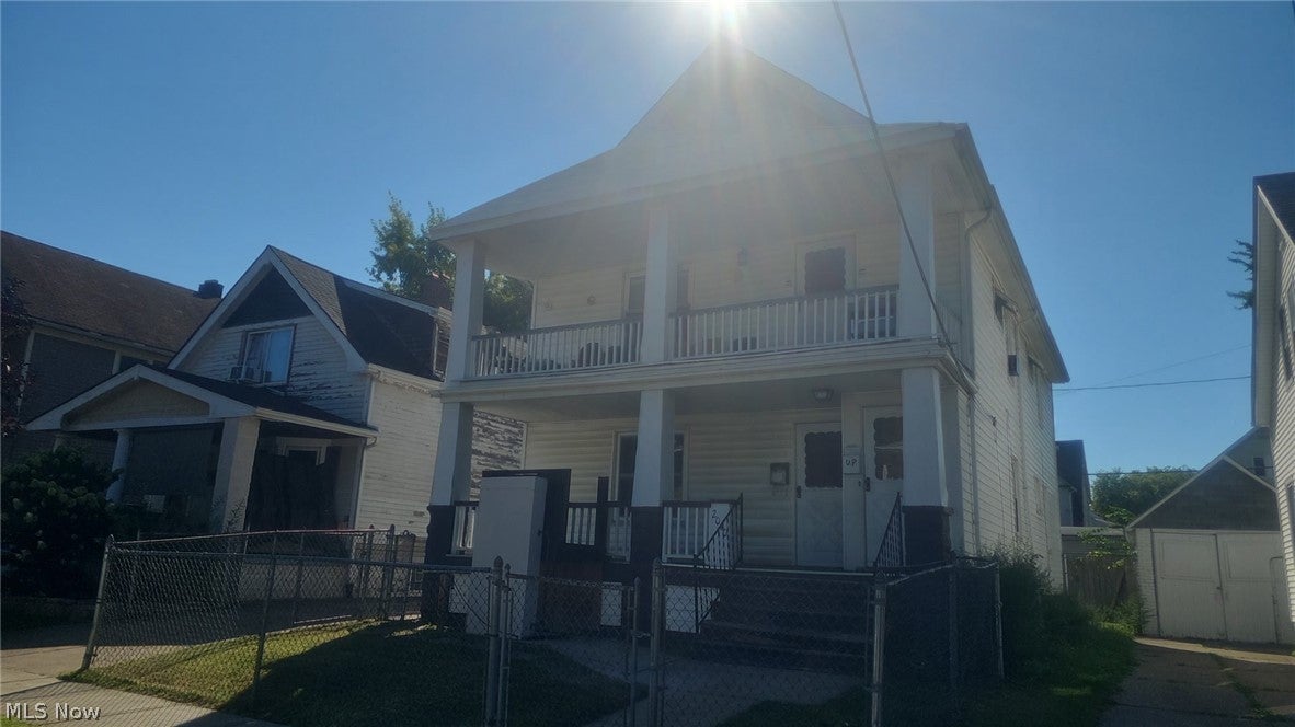 2040 W 99th Street