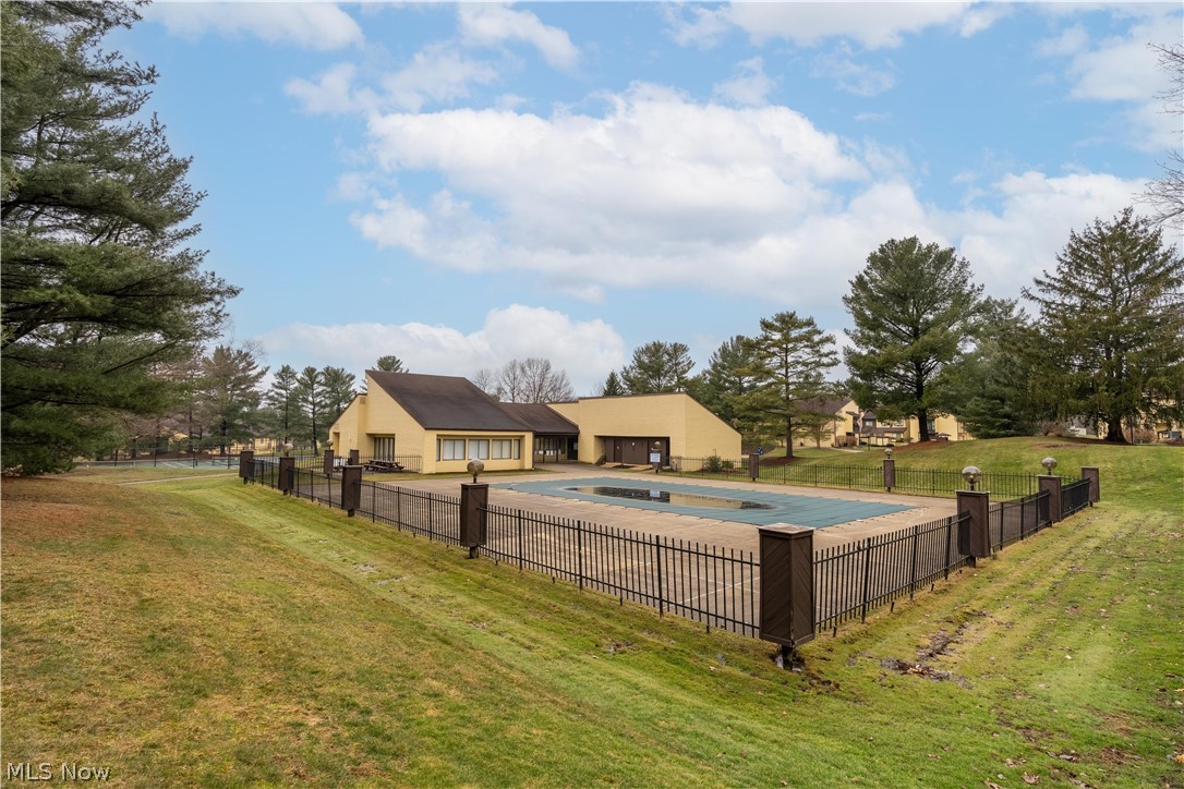 Hampton Woods - Residential