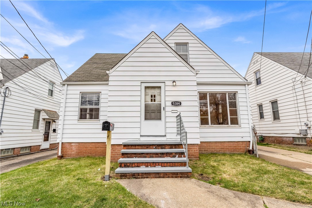 This single-family cape-cod style home is a solid way to build your rental portfolio! The property is currently vacant. It has 3 bedrooms and 1 full bathroom. There is a detached 1-car garage and paved driveway for parking. The interior has been freshly painted and hardwood floors have been restored. Granite countertops and vinyl plank flooring in the kitchen and bathroom. New furnace, new drain lines and updated electrical with new outlets & GFCI's. The exterior has been freshly painted and there is a new roof. With easy highway access this is near food, shopping and public transit. Great opportunity with this single-family home! Schedule a showing to see it for yourself!
