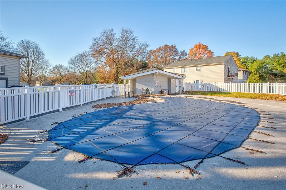 Country Club Apt Homes North Condo - Residential