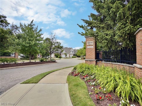 Tiny photo for 5041 Bristol Court, Lyndhurst, OH 44124 (MLS # 5239181)