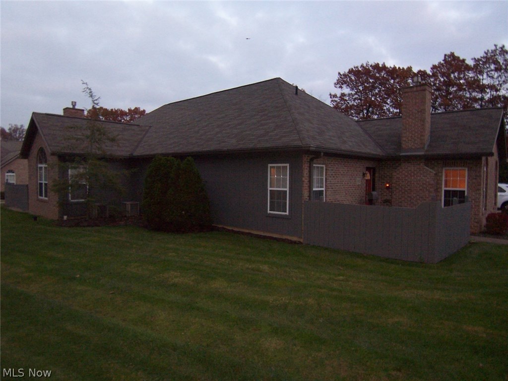 Villas/Oregon Trls Condo Ph 3 - Residential