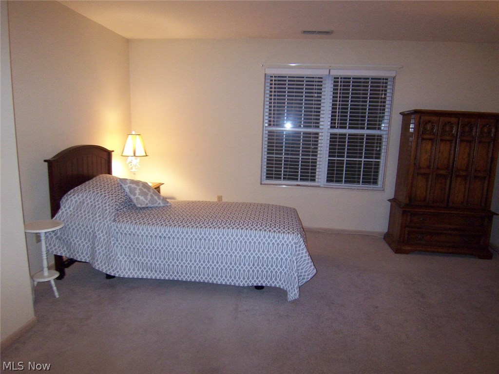 Villas/Oregon Trls Condo Ph 3 - Residential