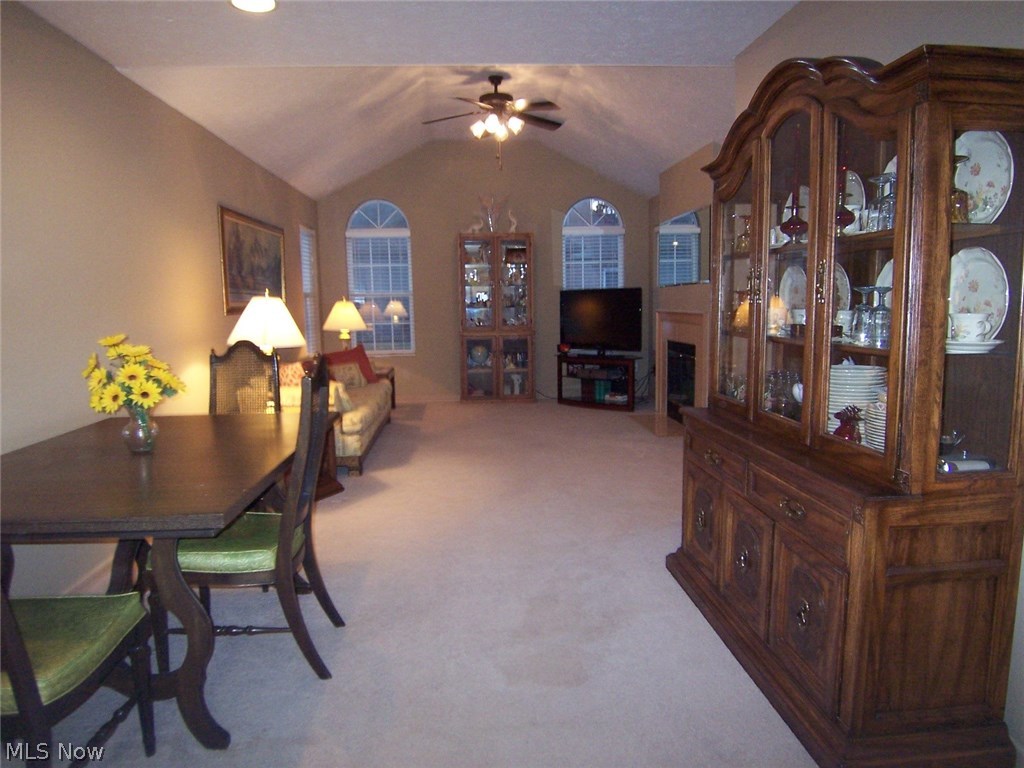 Villas/Oregon Trls Condo Ph 3 - Residential