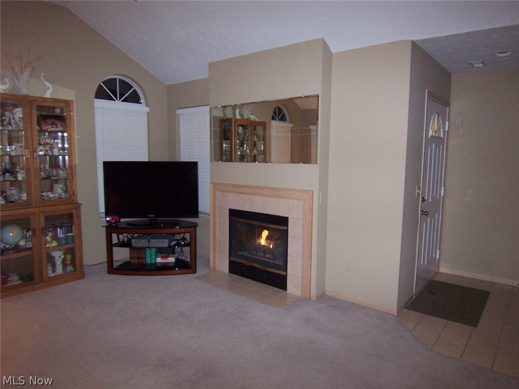 Villas/Oregon Trls Condo Ph 3 - Residential