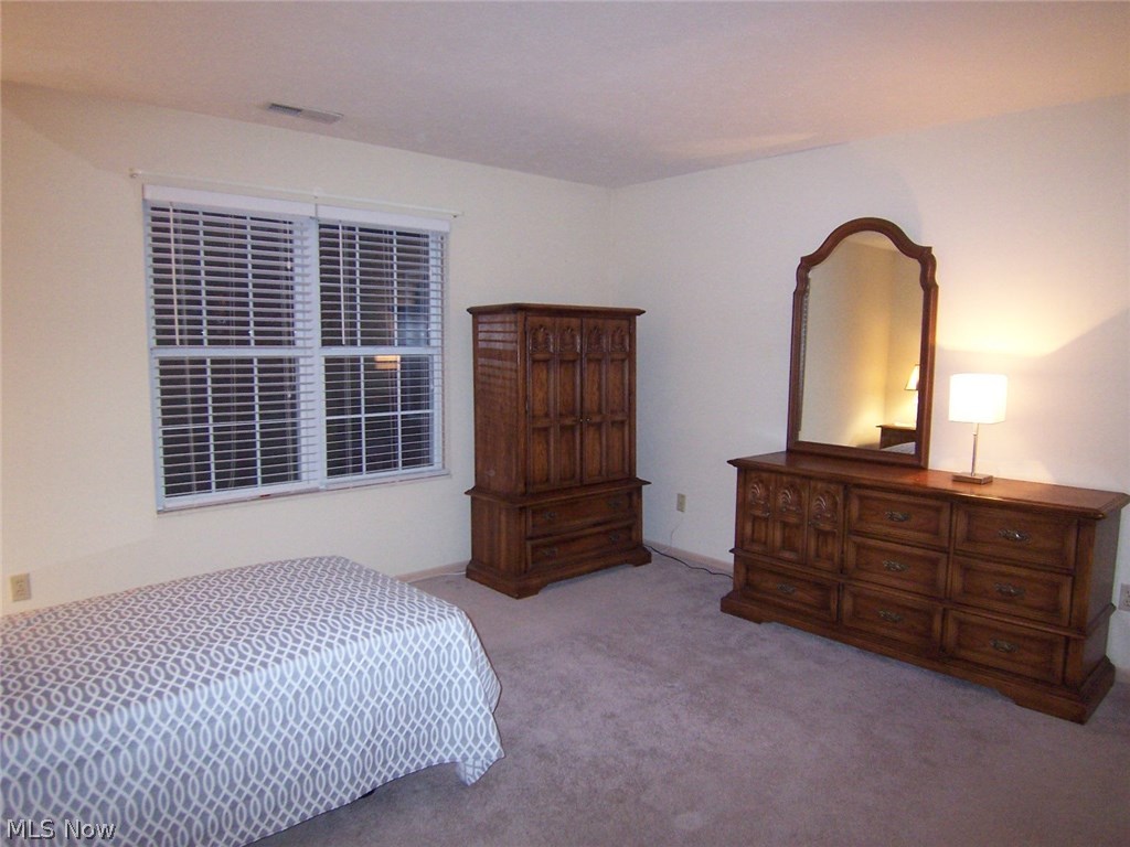 Villas/Oregon Trls Condo Ph 3 - Residential