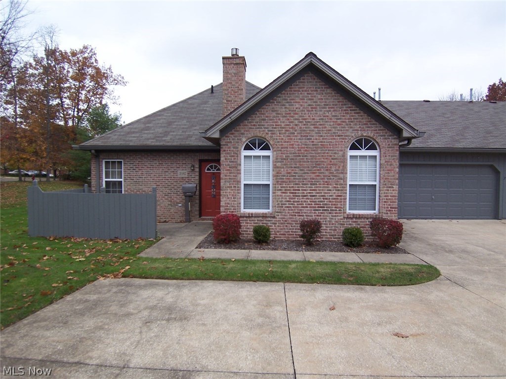 Villas/Oregon Trls Condo Ph 3 - Residential