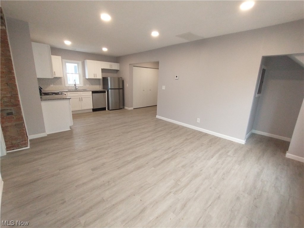 Davis & Grombachers - Residential Lease