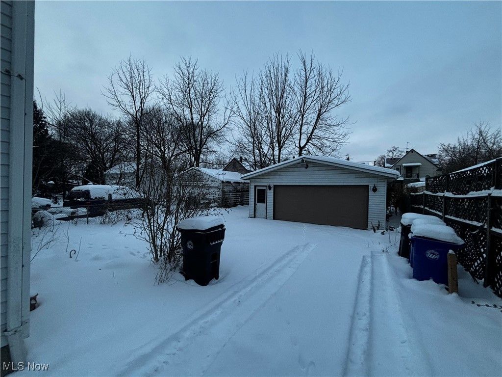 Photo of 11824 Geraldine Avenue, Cleveland, OH 44111 (MLS # 5181842)