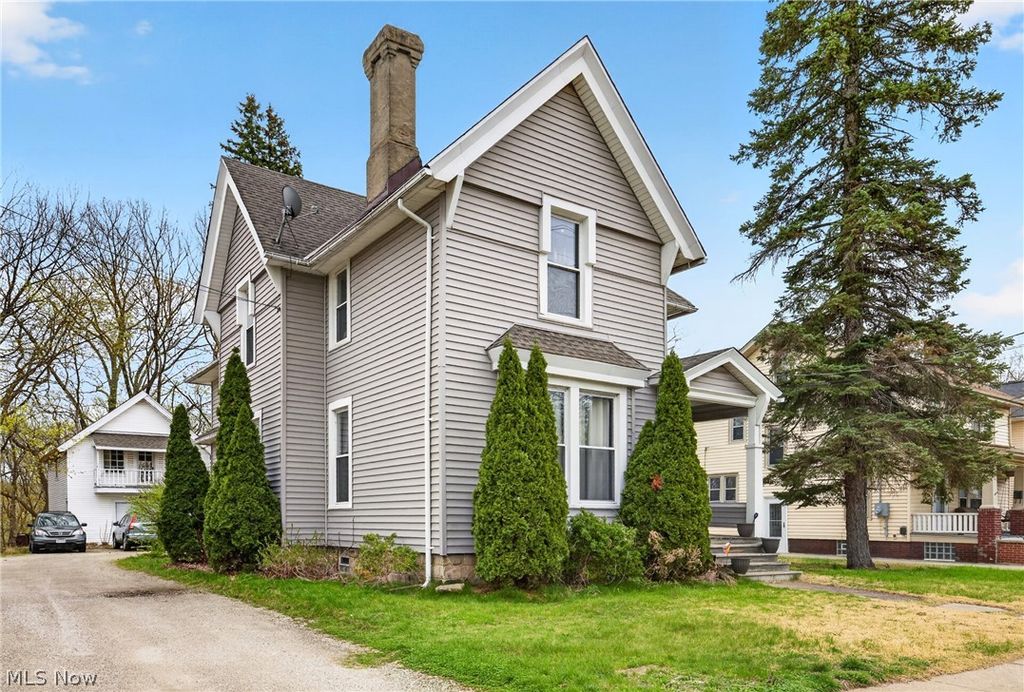 Photo of 500 E Erie Street, Painesville, OH 44077 (MLS # 5202349)