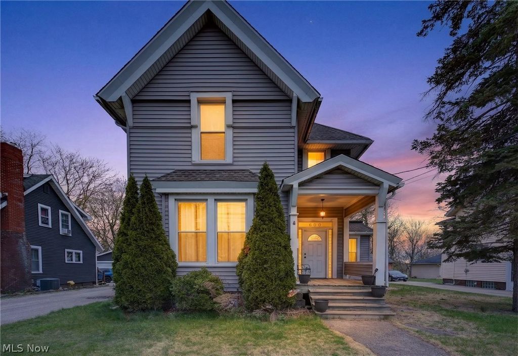 Photo of 500 E Erie Street, Painesville, OH 44077 (MLS # 5202349)