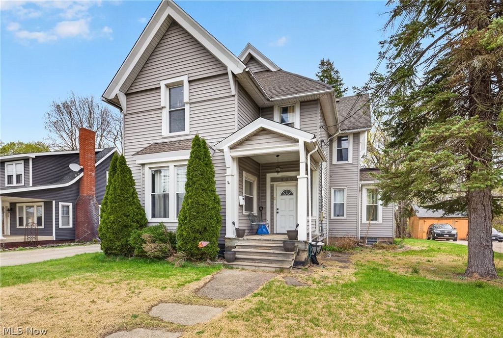 Photo of 500 E Erie Street, Painesville, OH 44077 (MLS # 5202349)