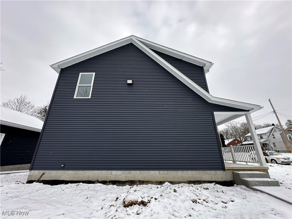 Photo of 970 Bonnie Brae Avenue, Youngstown, OH 44511 (MLS # 5182411)