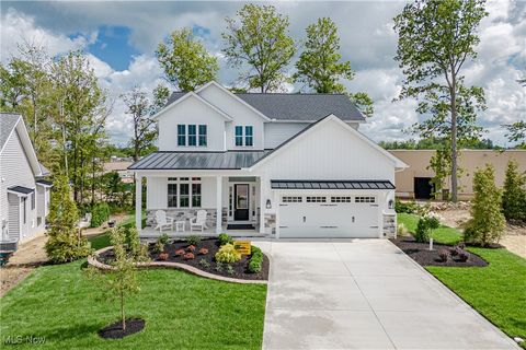 562 Magnolia Court, Mayfield Village, OH 44143 - #: 5166017