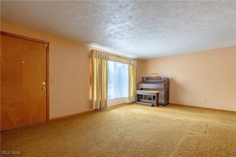 Tiny photo for 5611 Cherokee Avenue NW, North Canton, OH 44720 (MLS # 5180011)