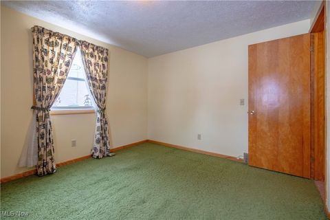 Tiny photo for 5611 Cherokee Avenue NW, North Canton, OH 44720 (MLS # 5180011)