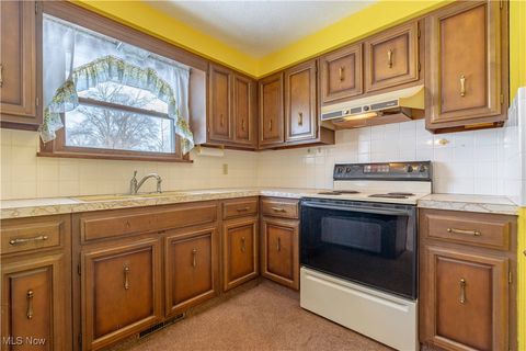 Tiny photo for 5611 Cherokee Avenue NW, North Canton, OH 44720 (MLS # 5180011)