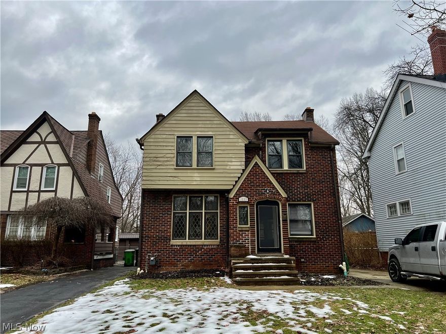 Check out this great 4 bedroom, 1.5 single family home!! The living room is large with a cozy fireplace.  The dining room has beautiful leaded glass windows and  built-in-cabinets.  This home has a beautiful new white eat-in-kitchen with all new stainless steel appliances. A lovely home with lots of character.  It also has a 3 season room and a great deck to enjoy in warmer months. Hardwood floors through out, 2 car garage, great location - close to everything!!  Let this be your next home.