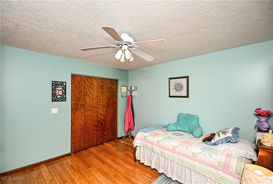 Green Sec 33 - Residential Income