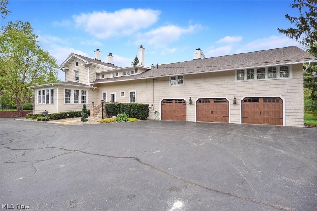 Crescent Drive 02 - Residential