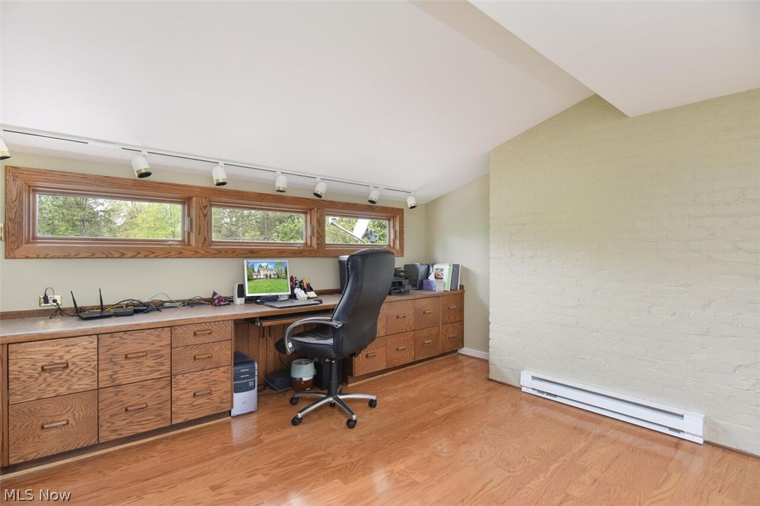 Crescent Drive 02 - Residential