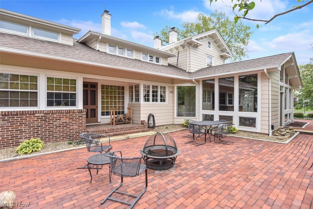 Crescent Drive 02 - Residential