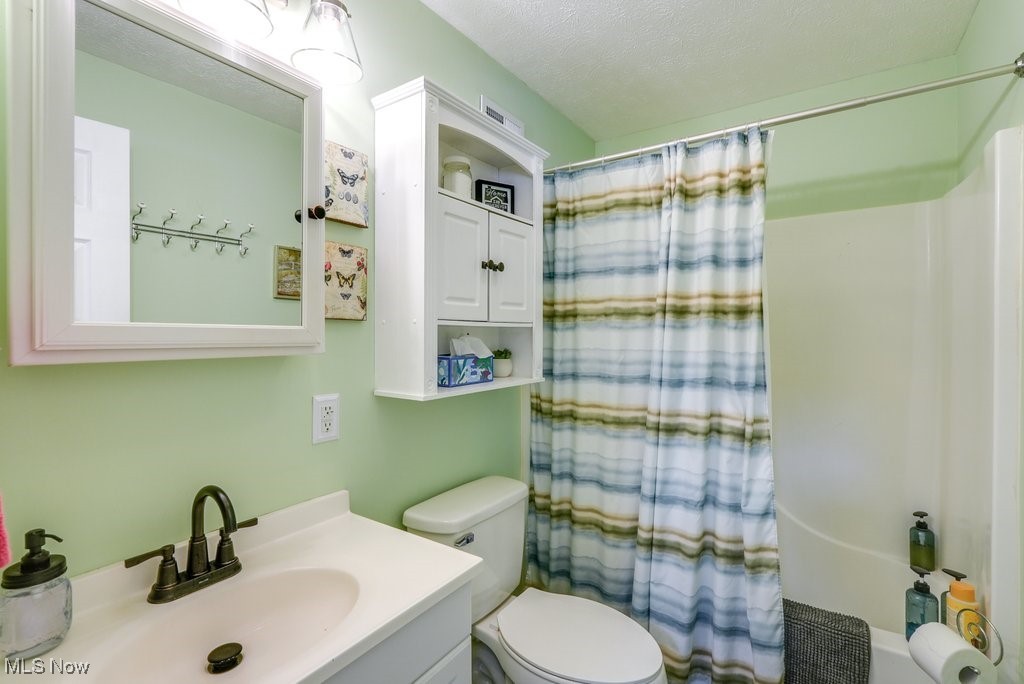2606 Overbrook Road, Cuyahoga Falls, Ohio image 15