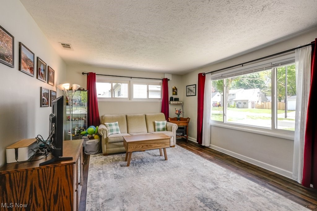 2606 Overbrook Road, Cuyahoga Falls, Ohio image 5
