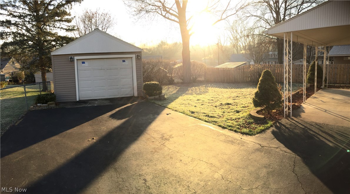 Louis Stile Sub - Residential