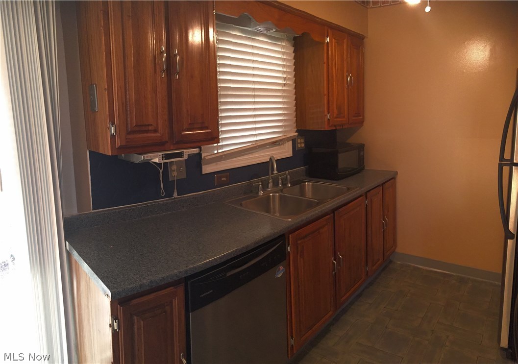 Louis Stile Sub - Residential