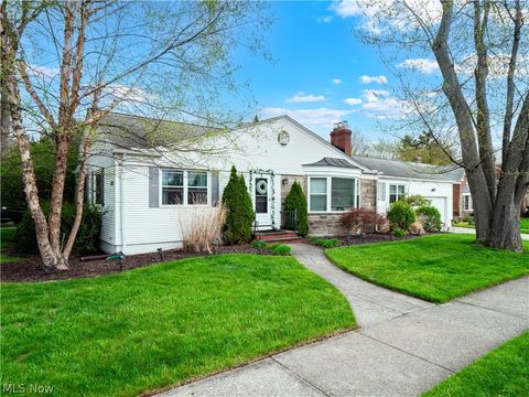 Tiny photo for 4765 W 220th Street, Fairview Park, OH 44126 (MLS # 5203401)