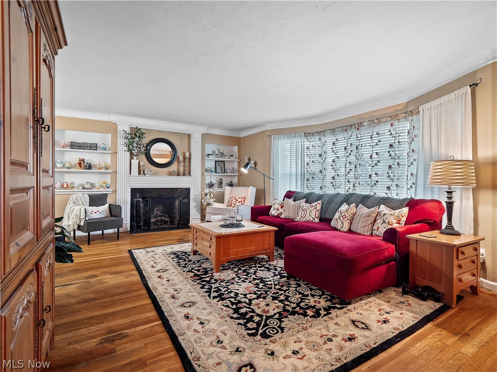 Royal Spencer - Residential