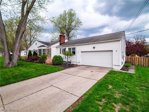 Tiny photo for 4765 W 220th Street, Fairview Park, OH 44126 (MLS # 5203401)