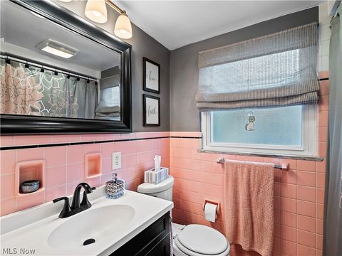 Tiny photo for 4765 W 220th Street, Fairview Park, OH 44126 (MLS # 5203401)