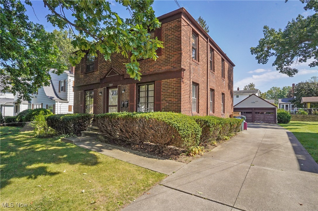 Duncan Heights - Residential Income