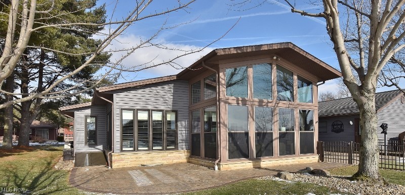 1251 Arrowhead Drive SW