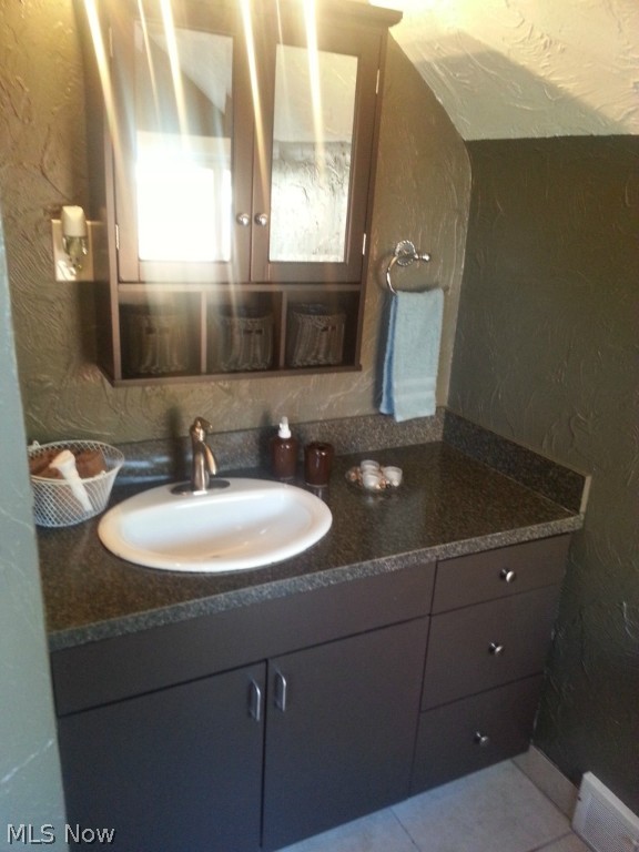 Cedar Centre - Residential